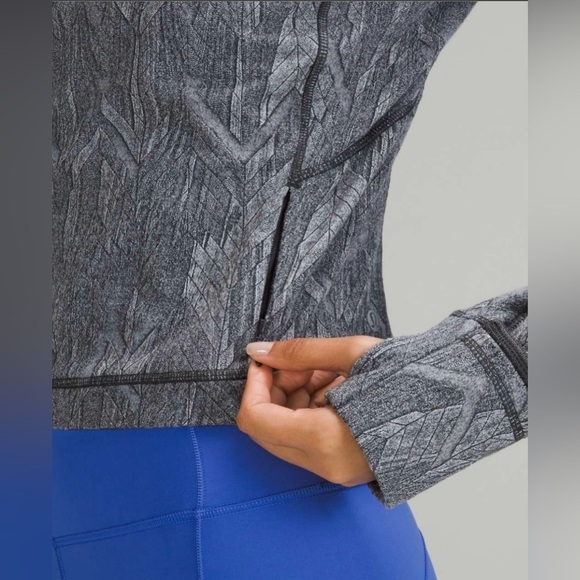 Lululemon Its Rulu Run Cropped Half Zip Size 12 Long Sleeve Shirt Grey - Picture 6 of 16